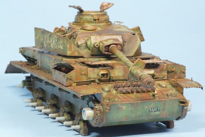 242 - завершение рисования ржавчина (корпус + башня).jpg